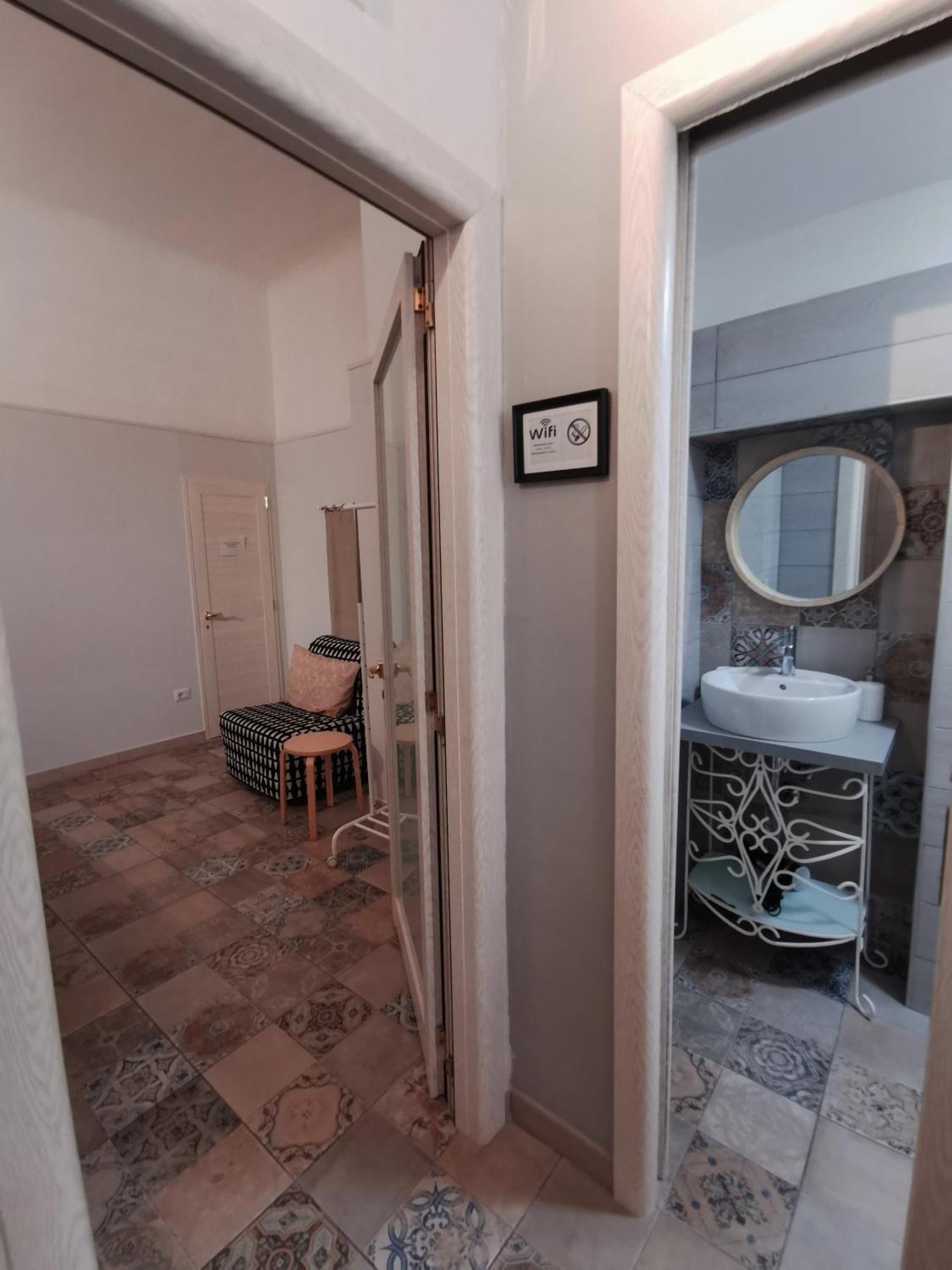Whiteflower Apartments Bari Cameră foto